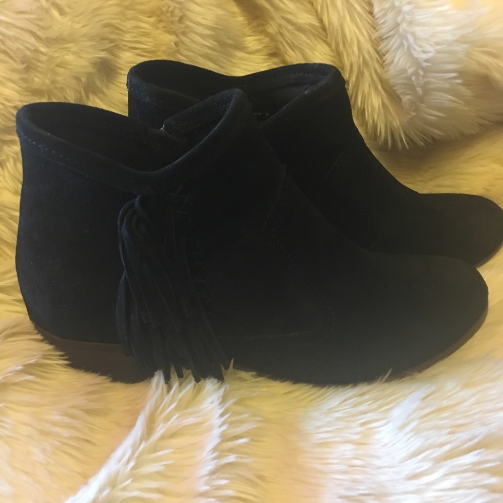 Minnetonka Blake Booties